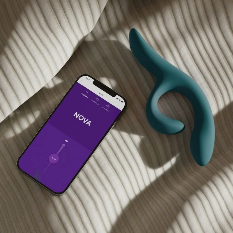 We-Vibe Date Night Special Edition Kit - Green Velvet